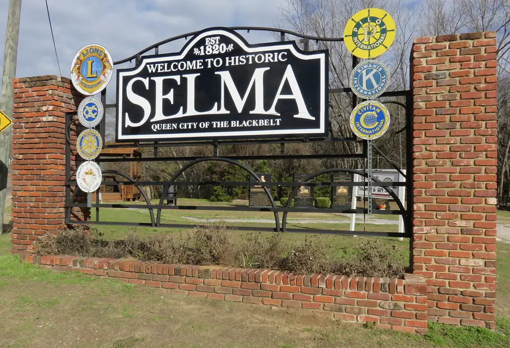 Single parents grant in Selma